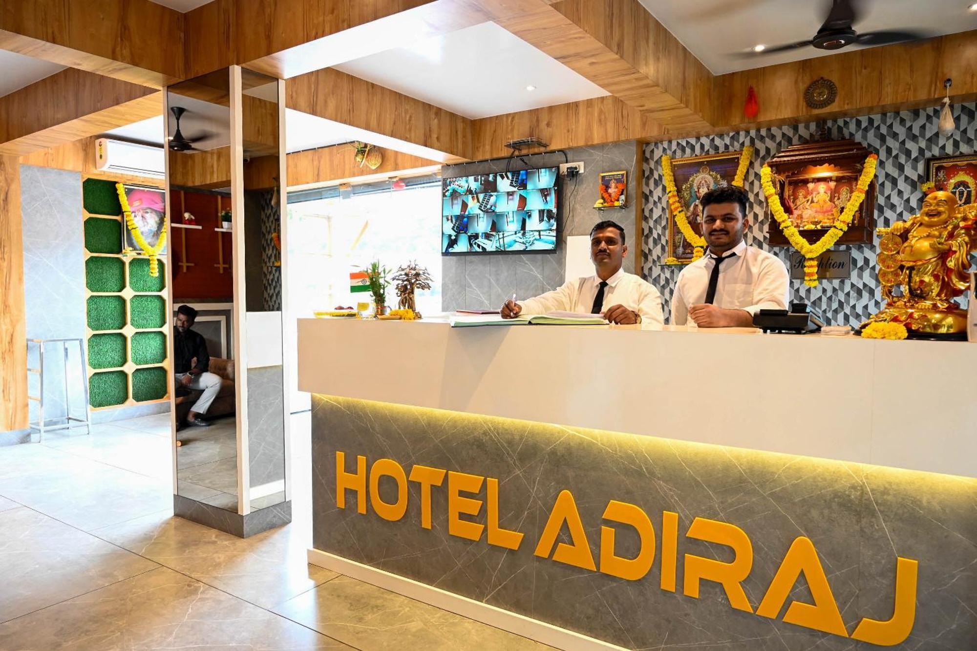 מלון נאווי מומבאי Adiraj Residency מראה חיצוני תמונה