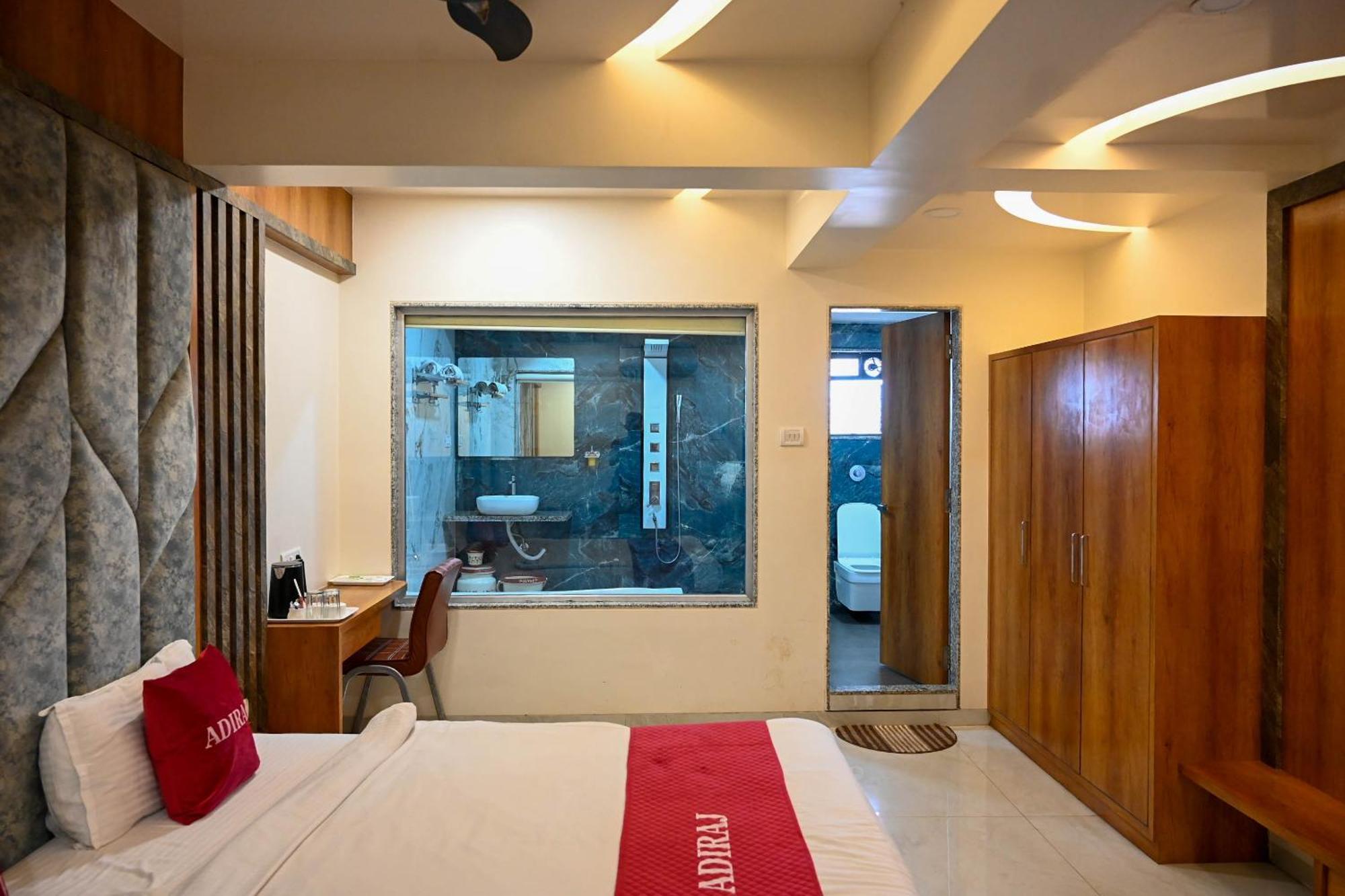 מלון נאווי מומבאי Adiraj Residency מראה חיצוני תמונה